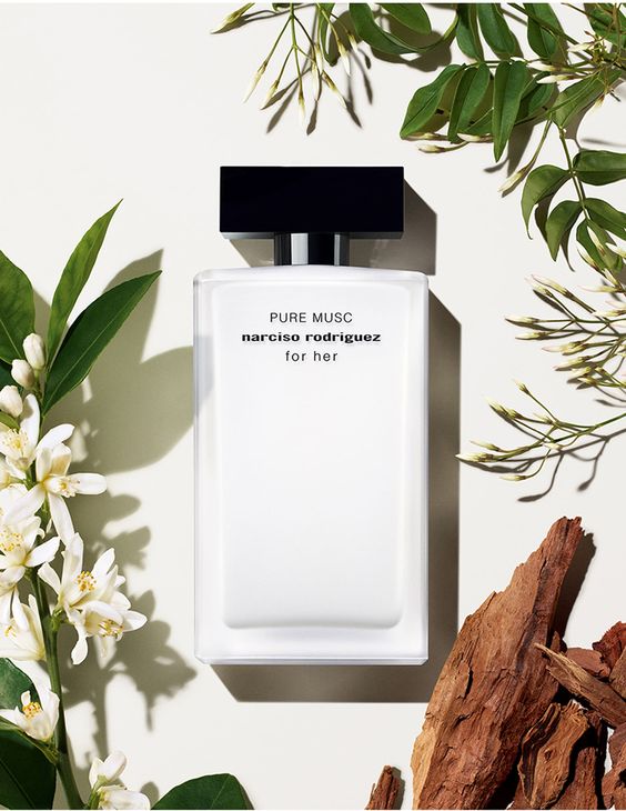 The best ladies woody perfume 2024